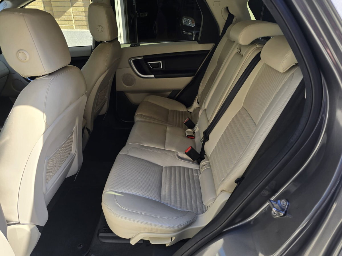 Land Rover Discovery Sport 2.2 TD4 HSE Luxury (10)