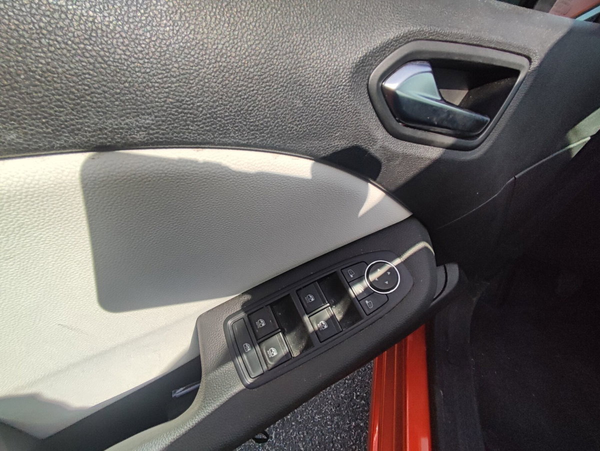 Renault Clio TCe 100 CV GPL 5 porte Techno (14)