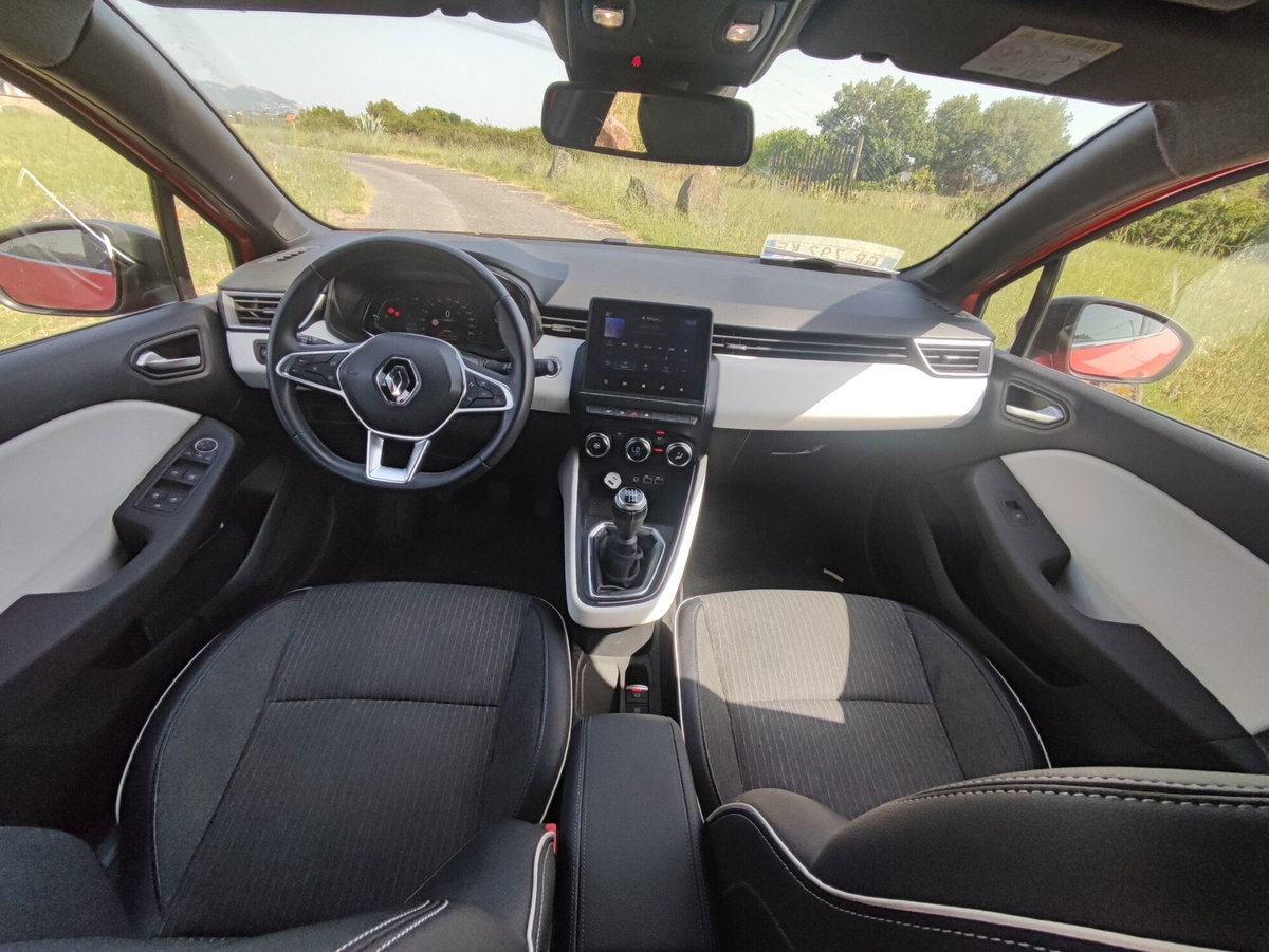 Renault Clio TCe 100 CV GPL 5 porte Techno (8)