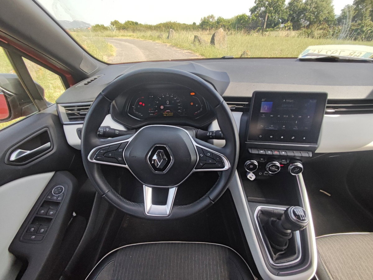 Renault Clio TCe 100 CV GPL 5 porte Techno (9)