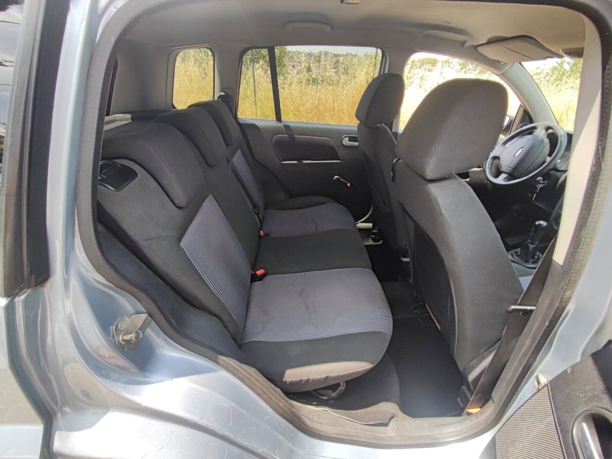 Ford Fusion 1.4 TDCi 5p. Plus (13)