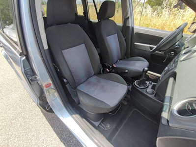 Ford Fusion 1.4 TDCi 5p. Plus (15)