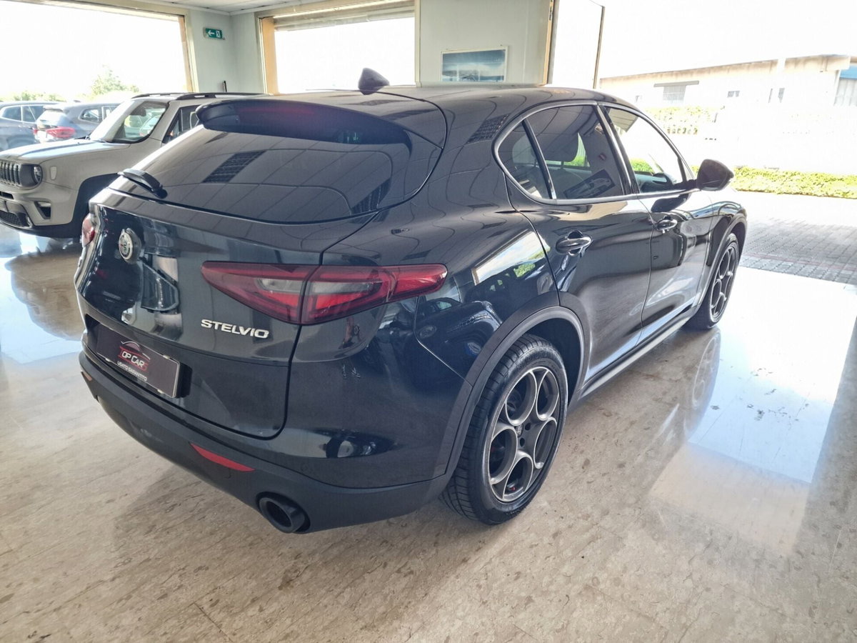 Alfa Romeo Stelvio Stelvio 2.2 Turbodiesel 190 CV AT8 Q4 Sprint (3)