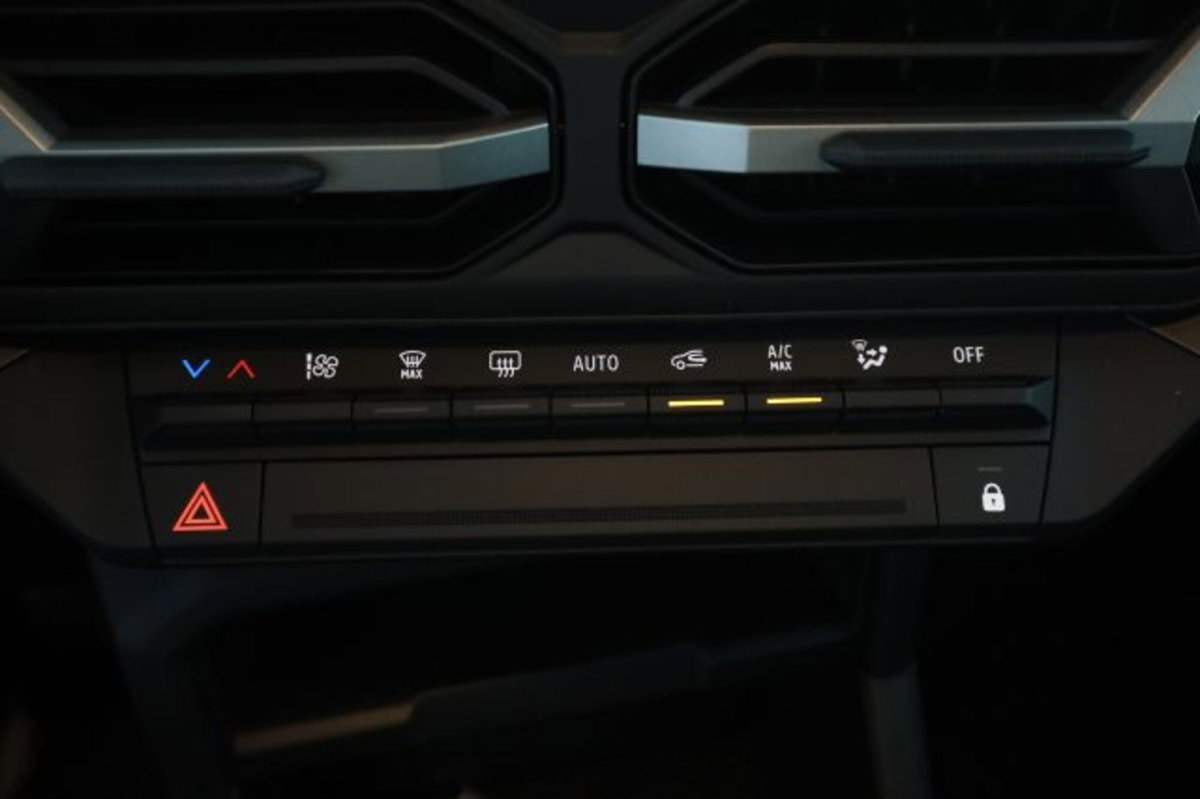 Dacia Duster 1.2 mild hybrid Journey 140cv (16)