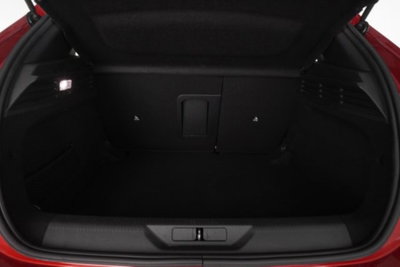 Peugeot 308 1.5 bluehdi Allure s&s 130cv eat8 (6)