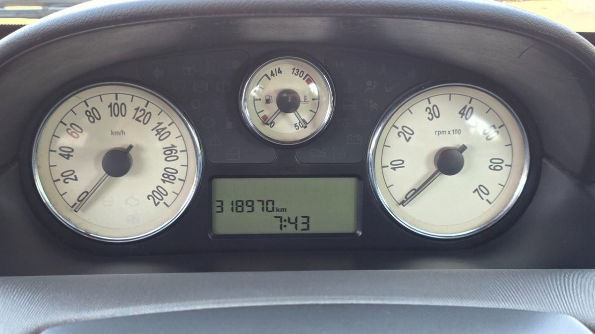 Lancia Ypsilon Multijet 16V Platino (14)