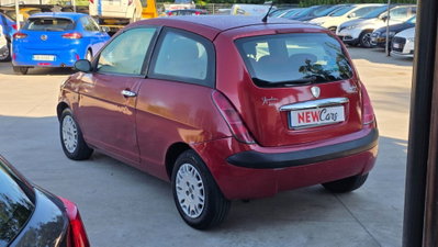 Lancia Ypsilon Multijet 16V Platino (5)