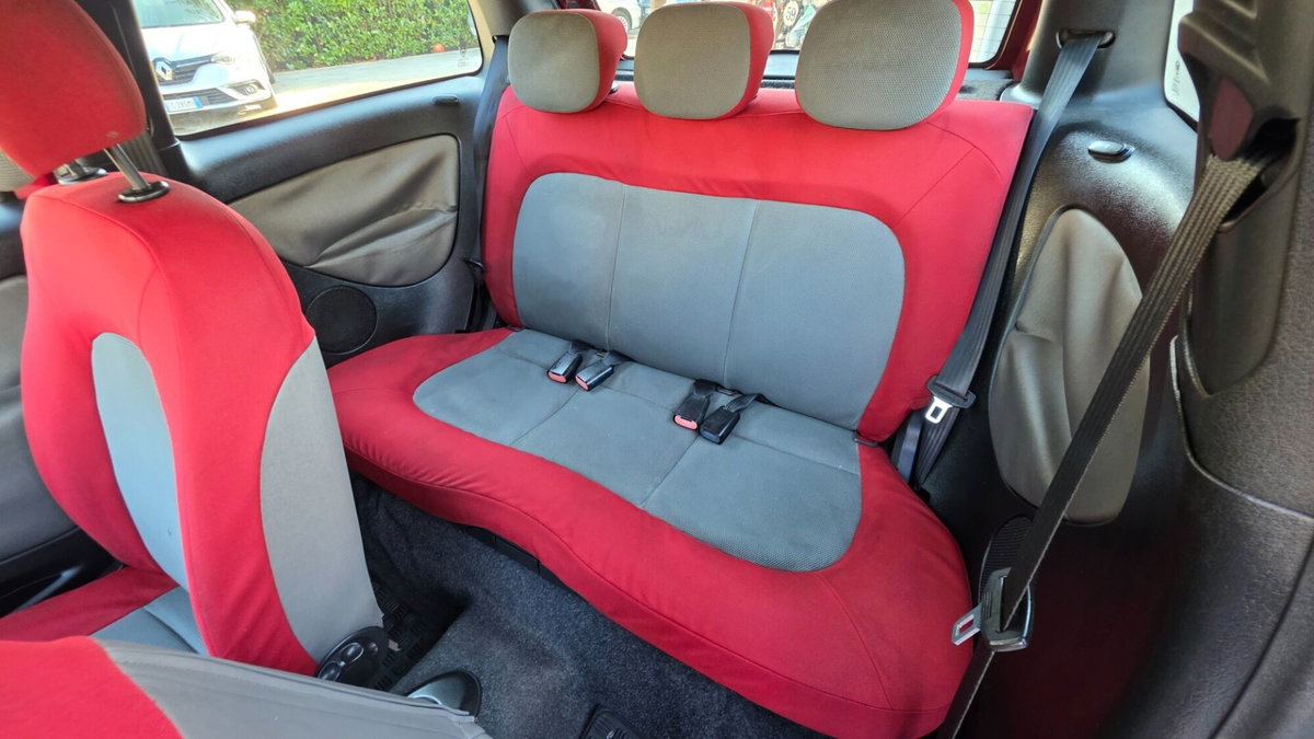 Lancia Ypsilon Multijet 16V Platino (9)