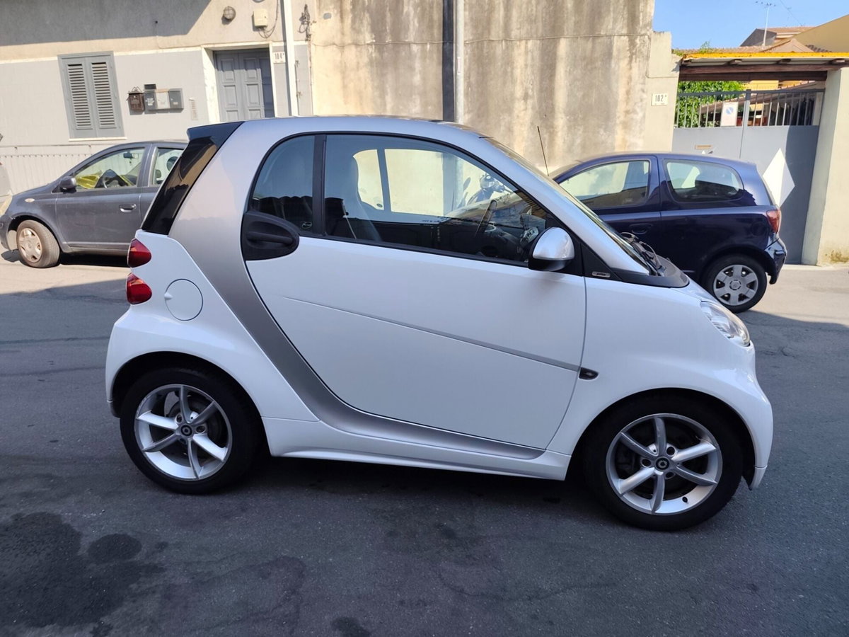 smart Fortwo 800 40 kW coupé pulse cdi (4)