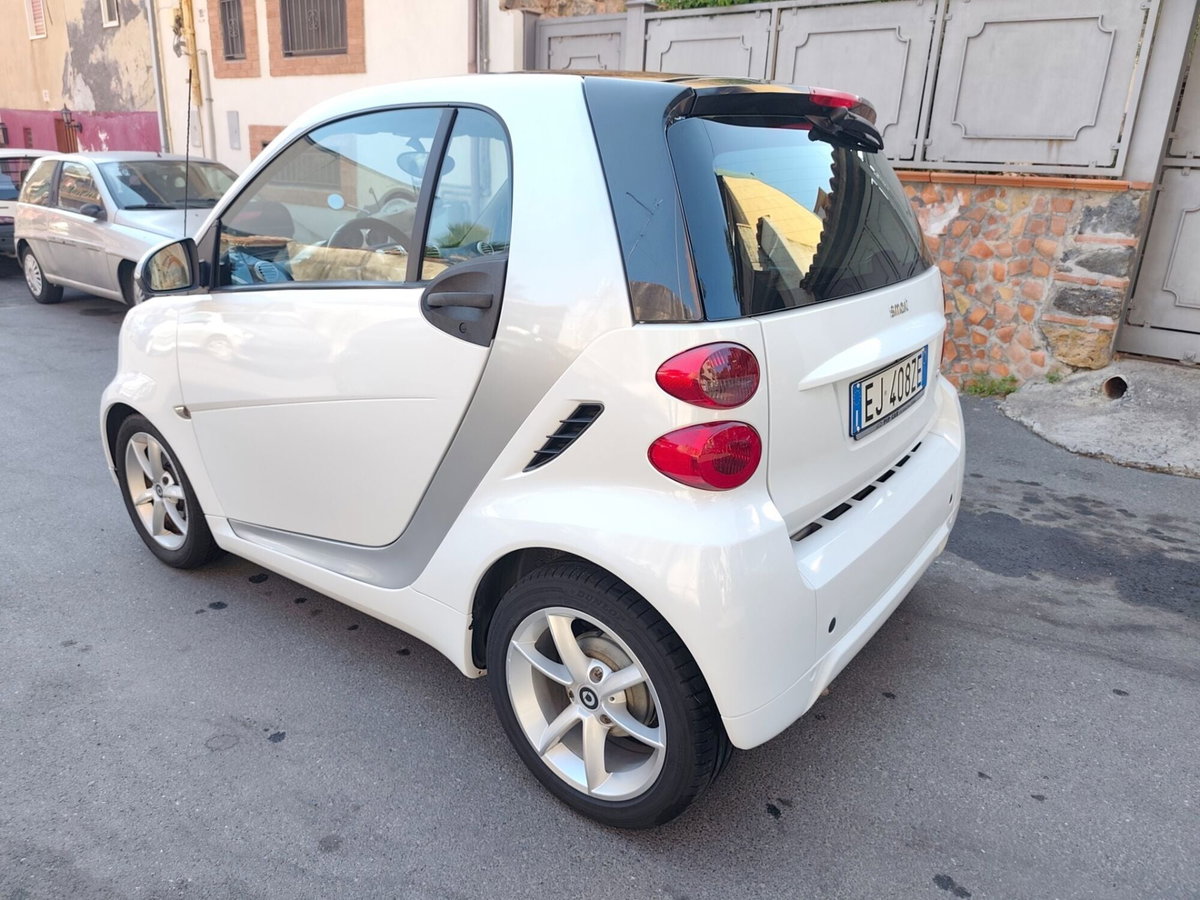 smart Fortwo 800 40 kW coupé pulse cdi (5)