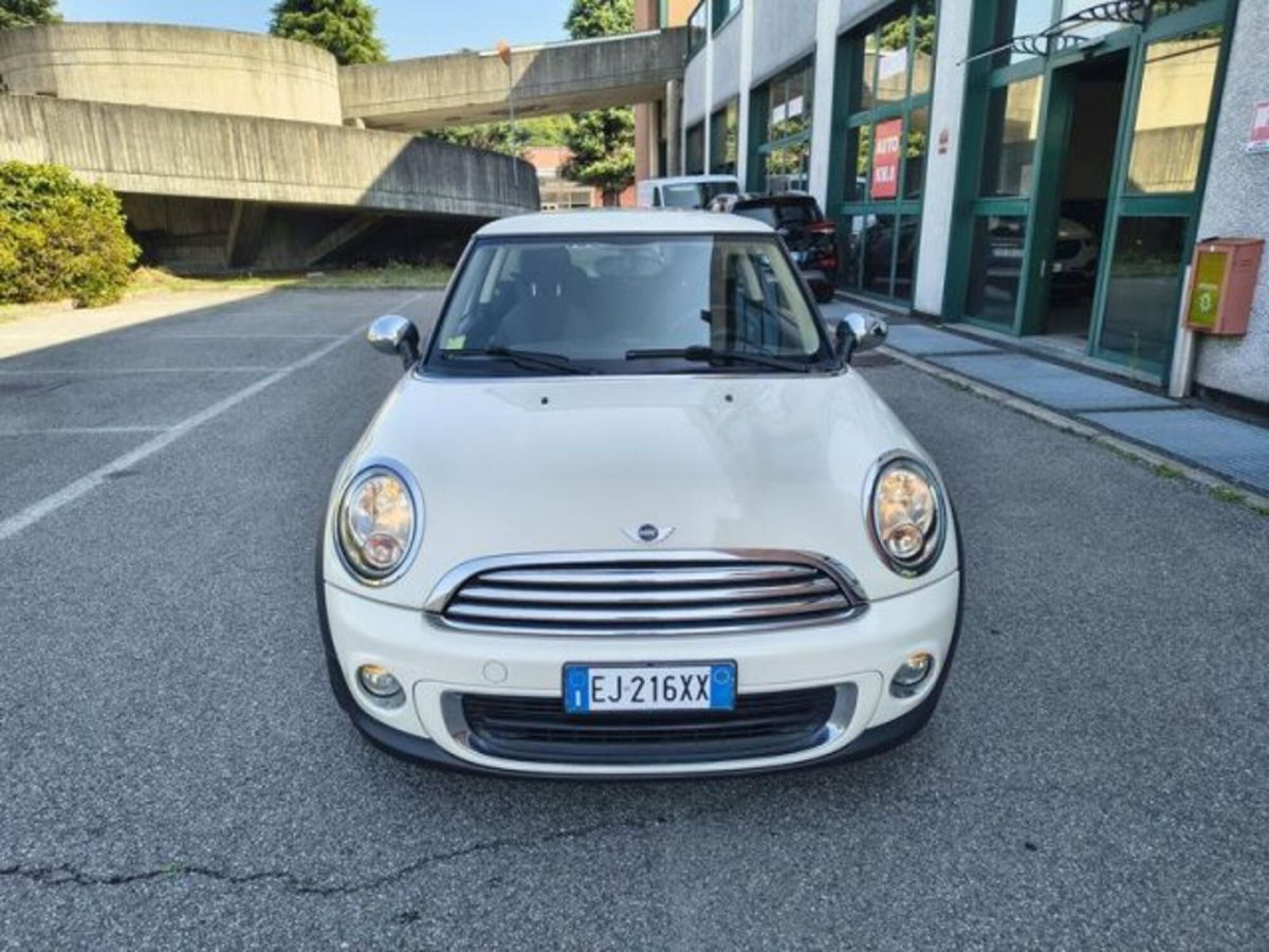 MINI Mini 1.6 16V One (72kW) (8)