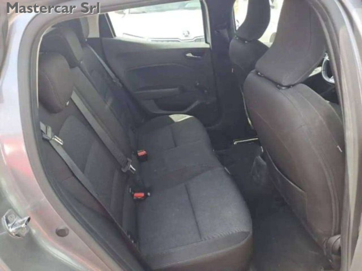 Renault Clio TCe 90 CV 5 porte Equilibre (7)