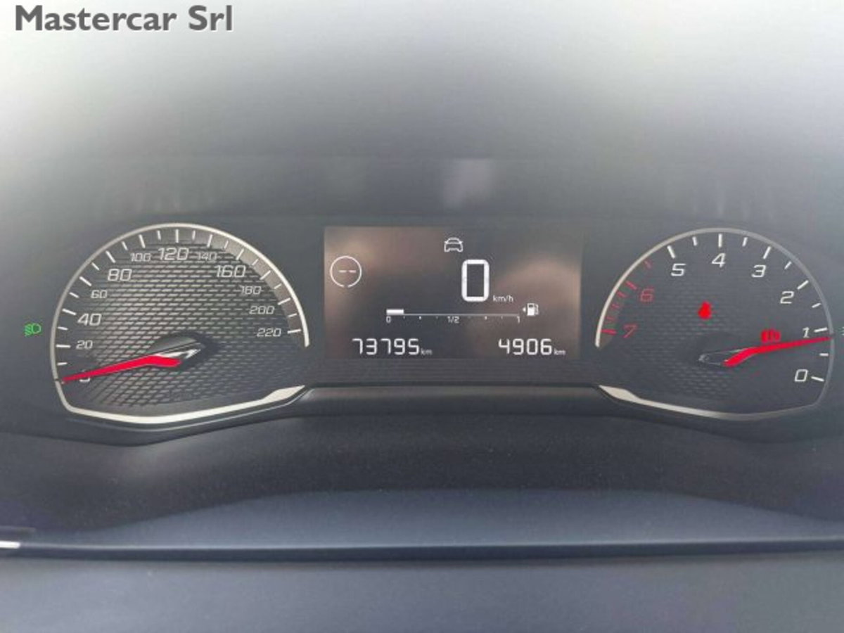 Peugeot 208 1.2 puretech Active s&s 75cv (7)