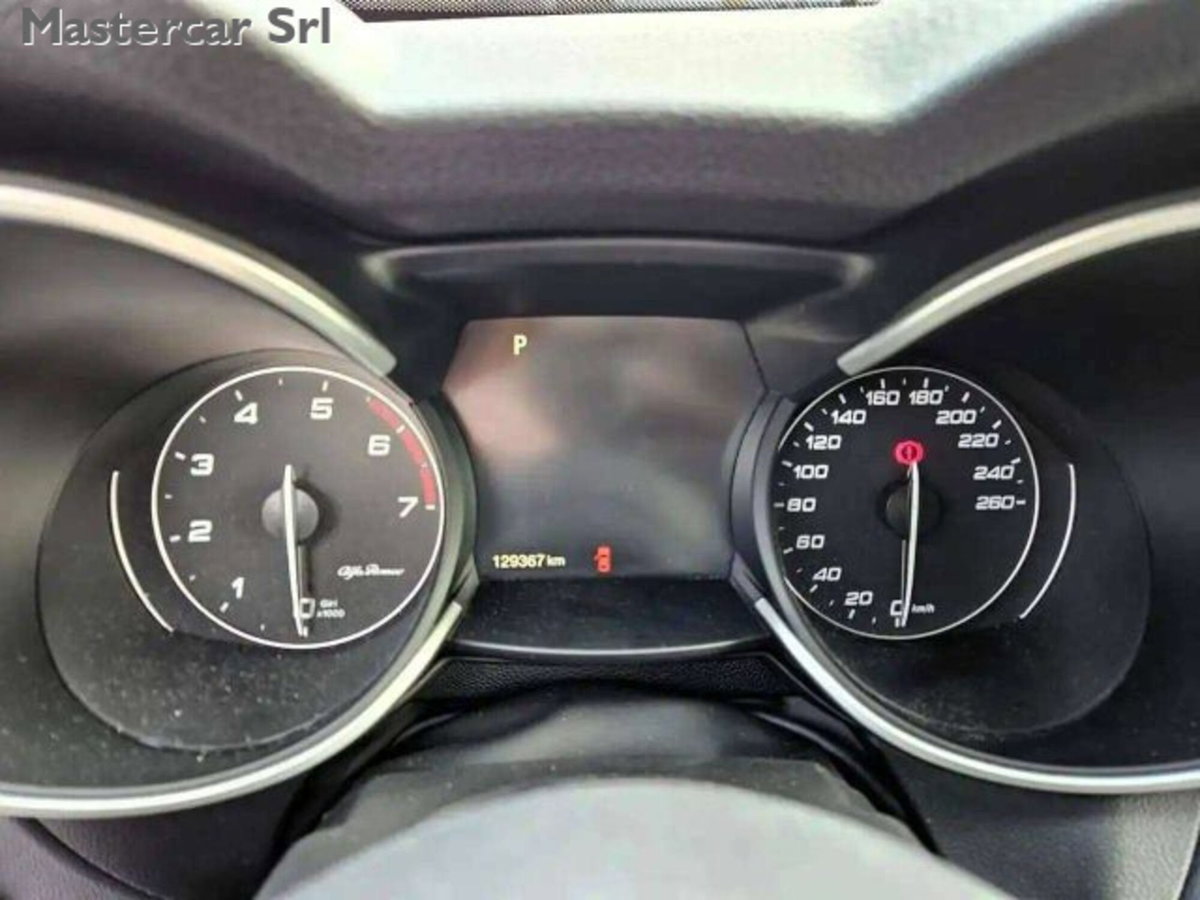 Alfa Romeo Stelvio 2.0 t Veloce Q4 280cv auto (12)