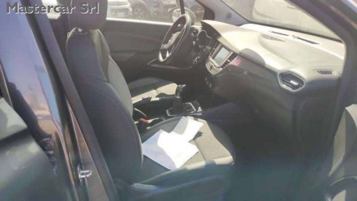 Opel Crossland X 1.2 12V Innovation (6)