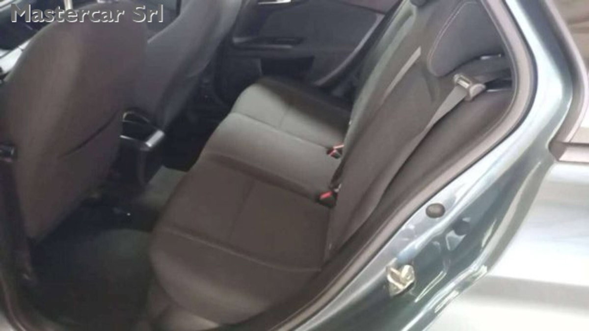 Fiat Tipo Station Wagon Tipo SW 1.0 t3 Cross 100cv (8)
