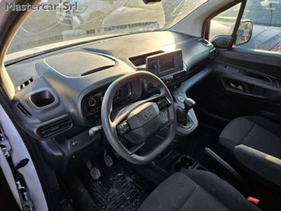 Toyota Proace City Furgone City 1.2P 110cv S&S L1 D Comfort (10)
