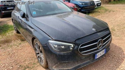 Mercedes-Benz Classe E 200 d Auto Business Sport (3)