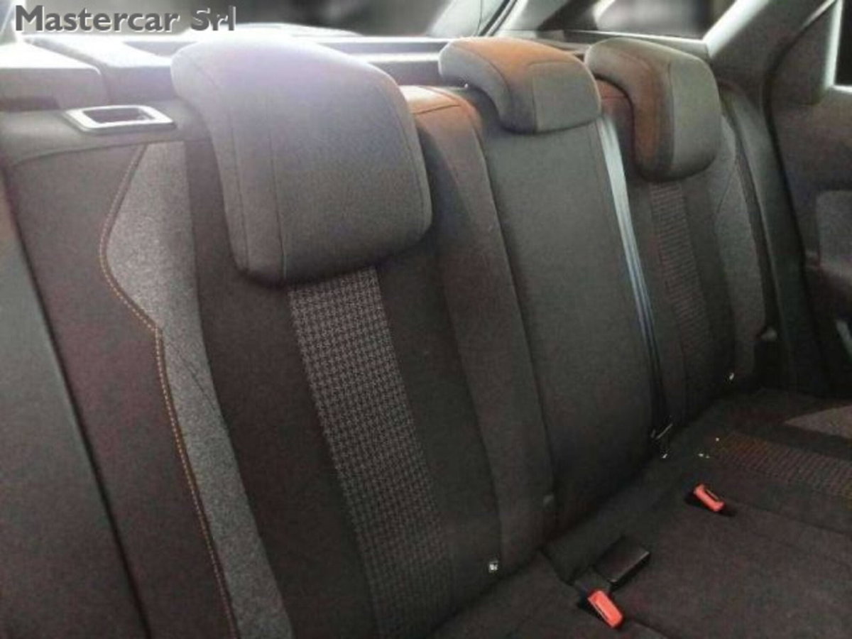 Peugeot 3008 BlueHDi 130 S&S Active Pack (10)