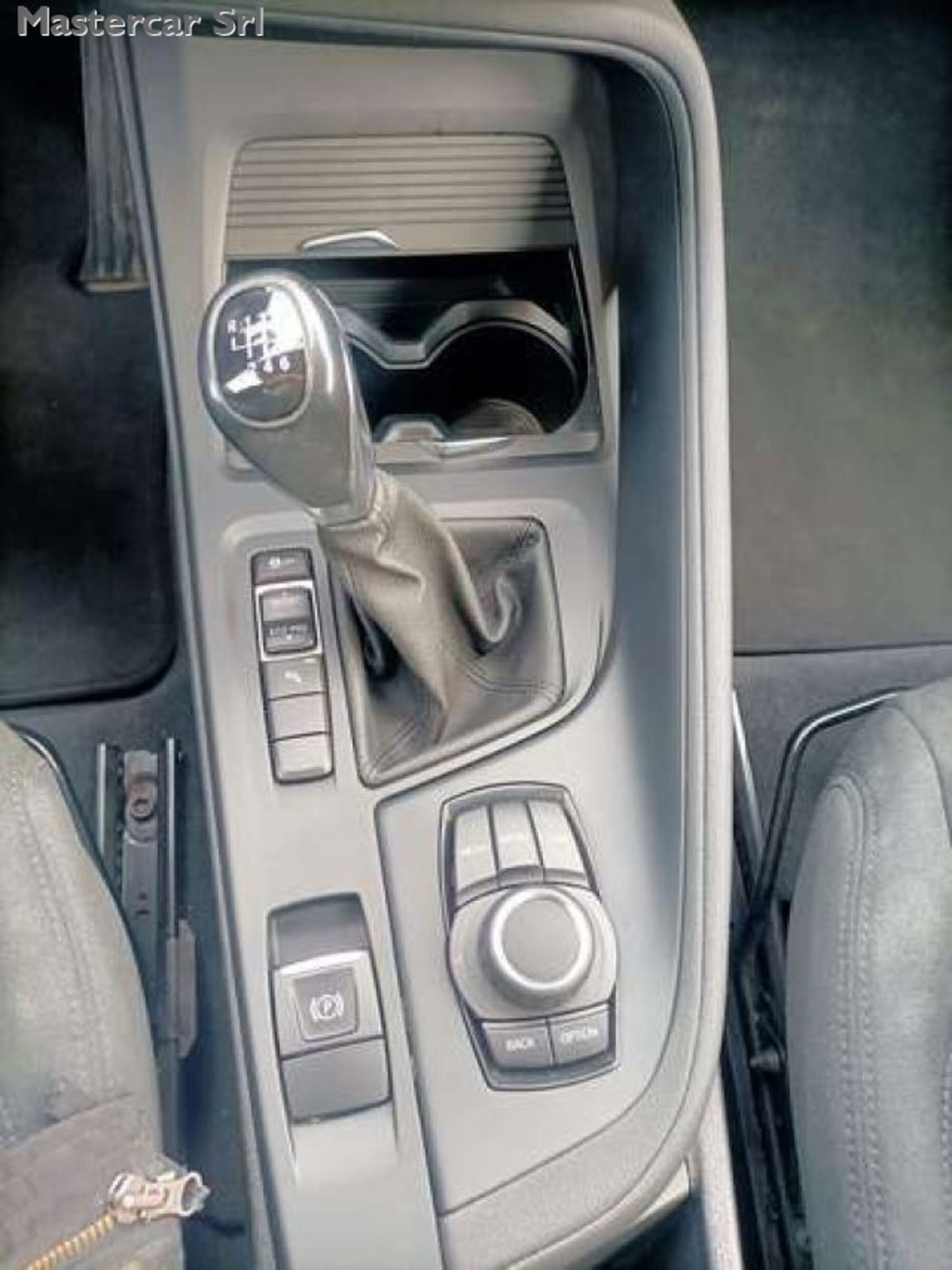 BMW X1 sDrive16d Business Advantage (10)