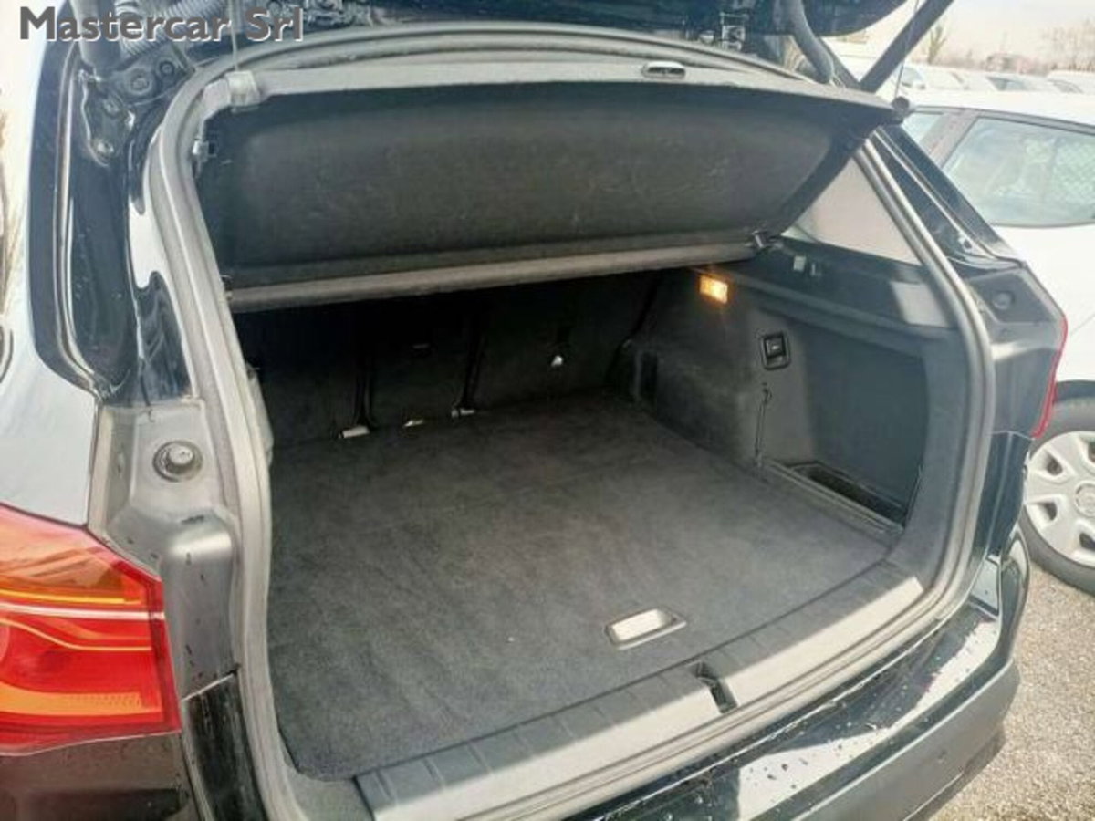 BMW X1 sDrive16d Business Advantage (12)