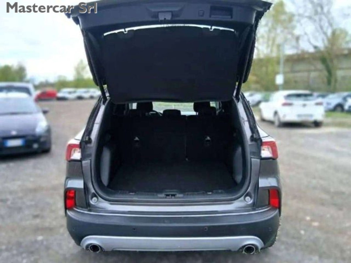 Ford Kuga 1.5 EcoBlue 120 CV 2WD Titanium (15)