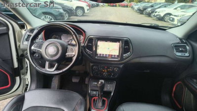 Jeep Compass 1.3 T4 240CV PHEV AT6 4xe Trailhawk (10)
