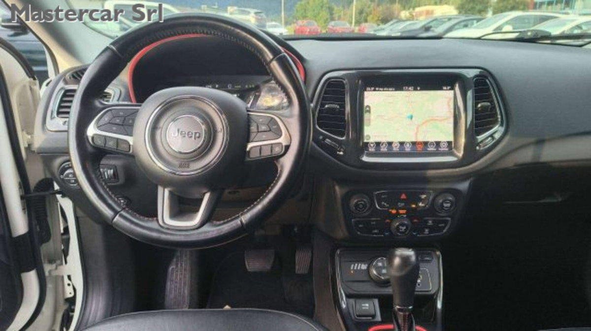 Jeep Compass 1.3 T4 240CV PHEV AT6 4xe Trailhawk (14)