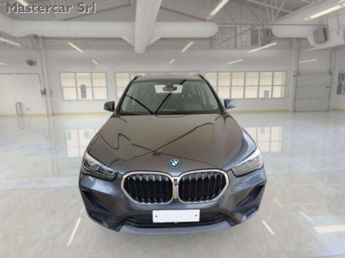BMW X1 xDrive25e Business Advantage (2)