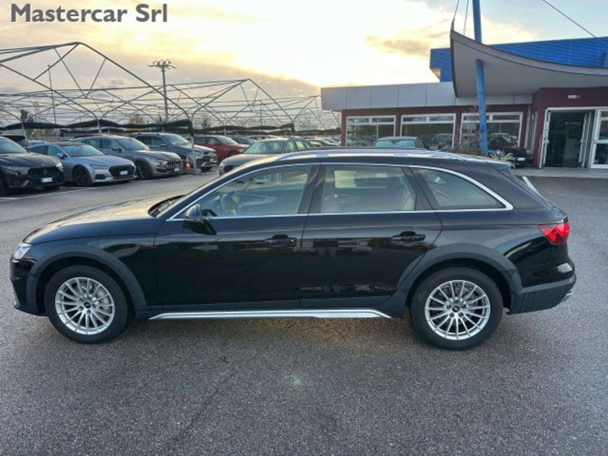 Audi A4 Allroad Allroad 40 2.0 tdi mhev Identity Contrast quattro 204cv s-tronic (3)