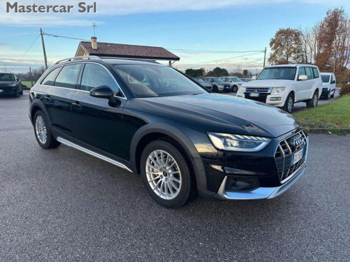 Audi A4 Allroad Allroad 40 2.0 tdi mhev Identity Contrast quattro 204cv s-tronic (8)