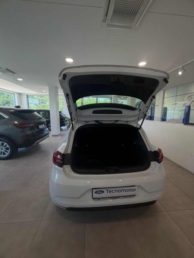 Renault Clio Full Hybrid E-Tech 145 CV 5 porte Equilibre (10)