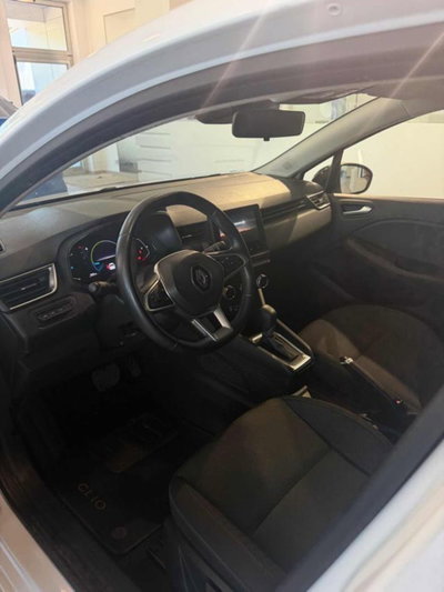 Renault Clio Full Hybrid E-Tech 145 CV 5 porte Equilibre (7)