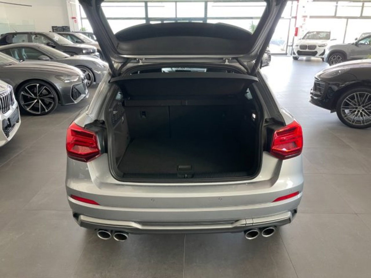 Audi SQ2 2.0 tfsi Sport Attitude quattro s-tronic (5)