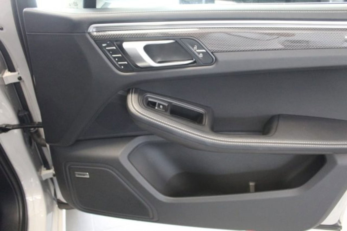 Porsche Macan 2.0 265cv pdk (18)