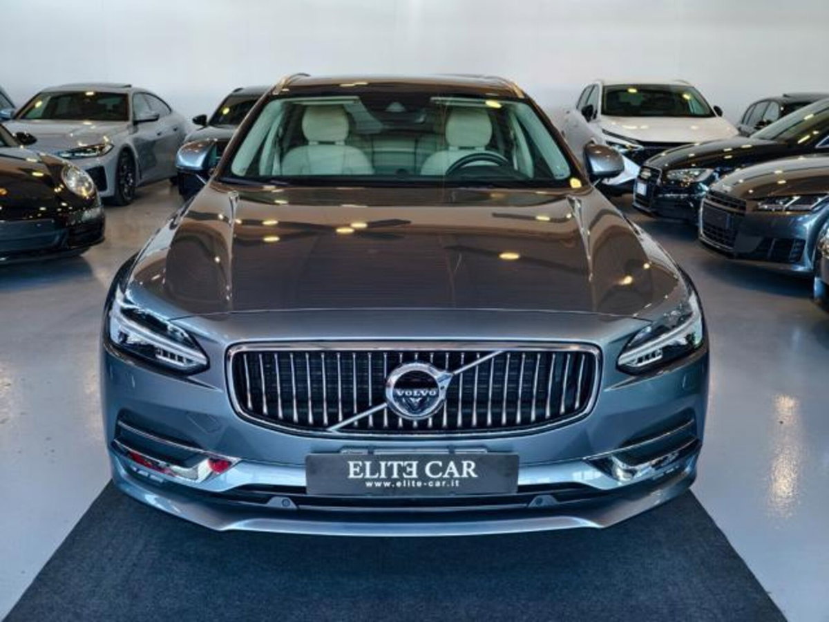 Volvo V90 D4 AWD Geartronic Inscription (2)