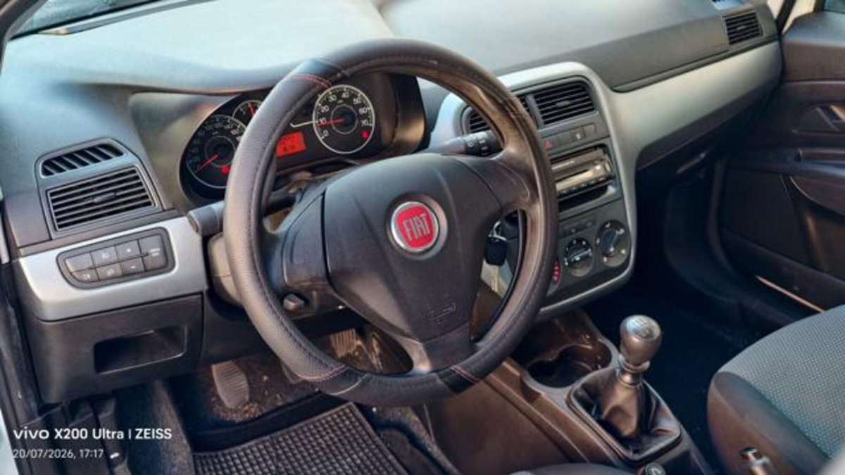 Fiat Punto 1.2 8V 5 porte Lounge (8)