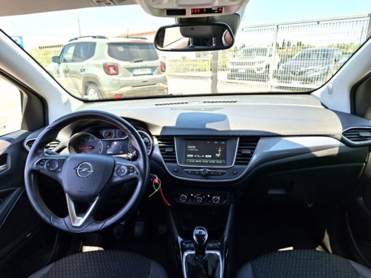 Opel Crossland X 1.2 12V Innovation (5)