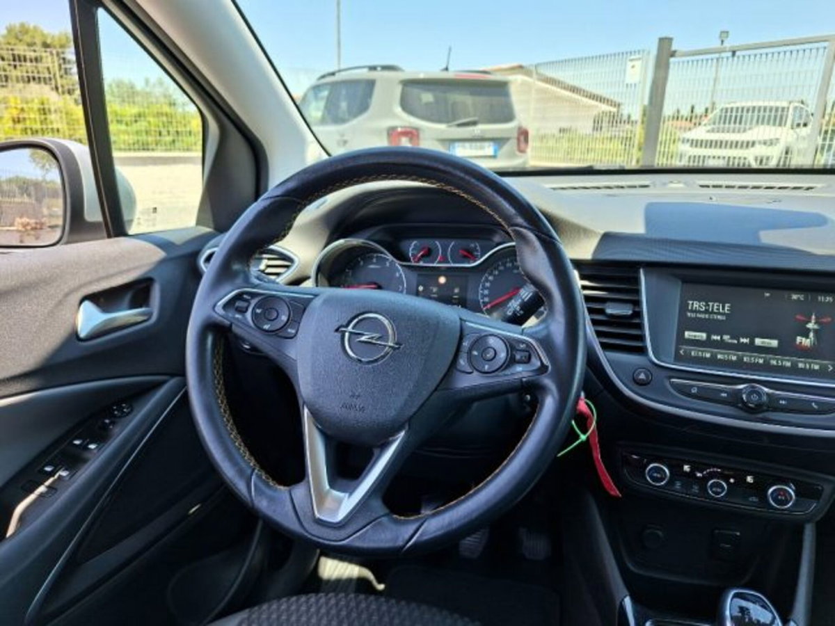 Opel Crossland X 1.2 12V Innovation (9)