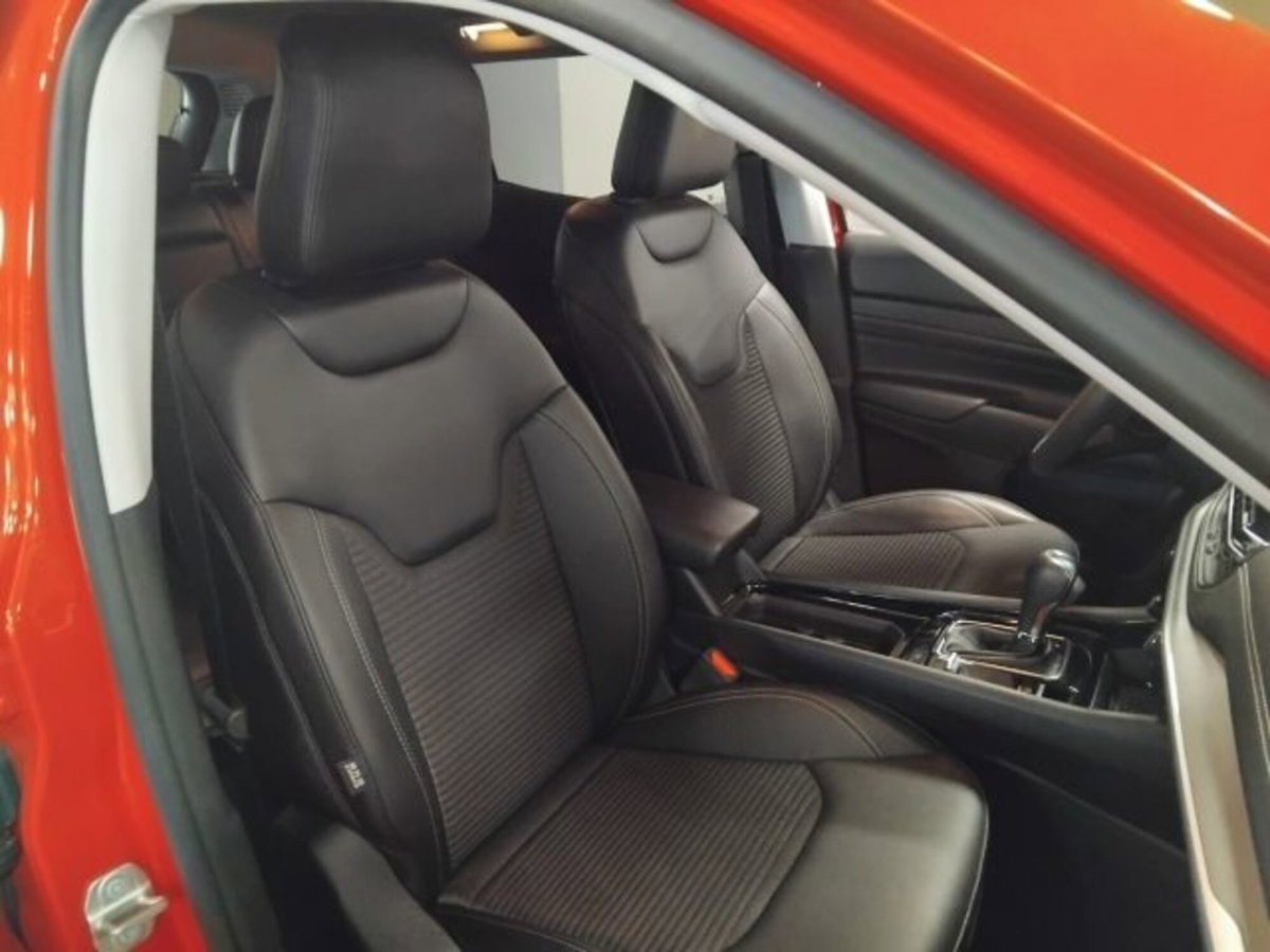Jeep Compass 1.3 T4 190CV PHEV AT6 4xe Limited (14)