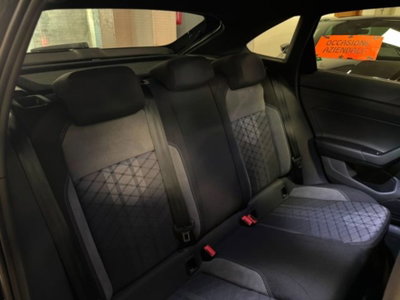 Volkswagen Taigo 1.0 tsi R-Line 115cv dsg (10)