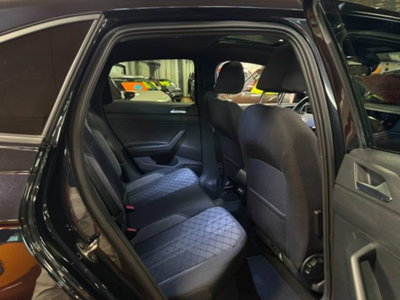 Volkswagen Taigo 1.0 tsi R-Line 115cv dsg (9)