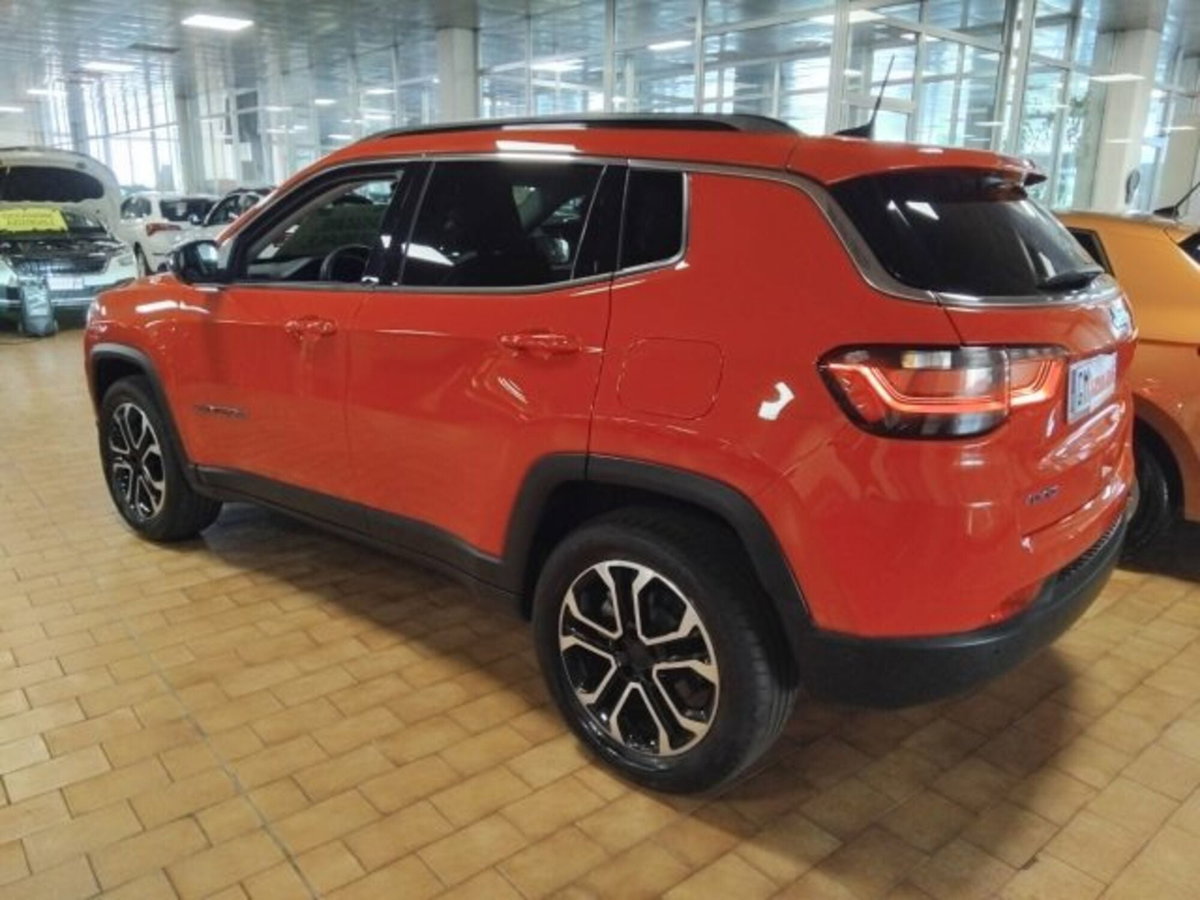 Jeep Compass 1.3 T4 190CV PHEV AT6 4xe Limited (5)