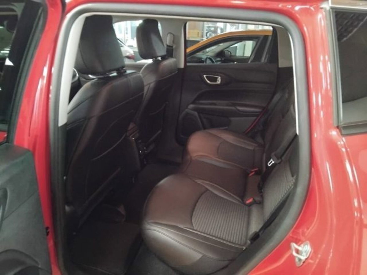 Jeep Compass 1.3 T4 190CV PHEV AT6 4xe Limited (8)