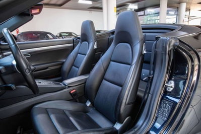 Porsche 911 Cabrio 3.4 Carrera 4 (10)