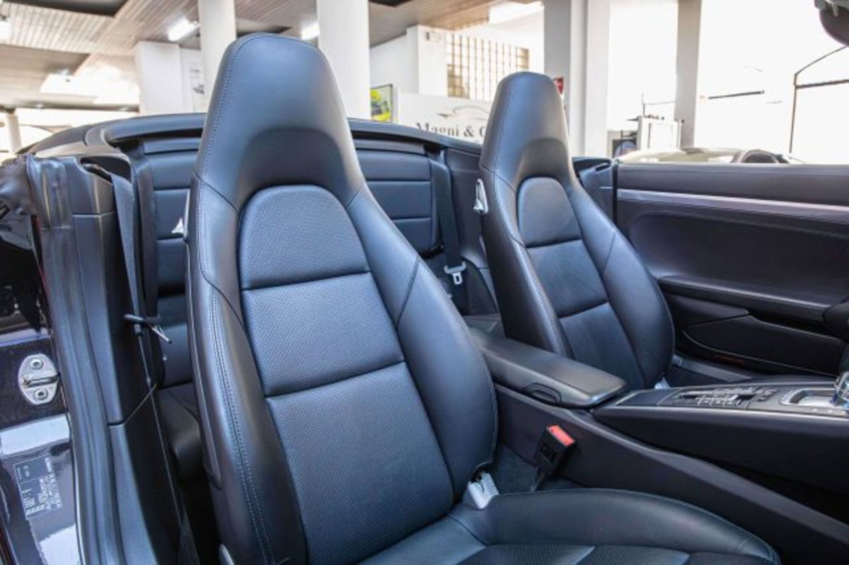 Porsche 911 Cabrio 3.4 Carrera 4 (12)
