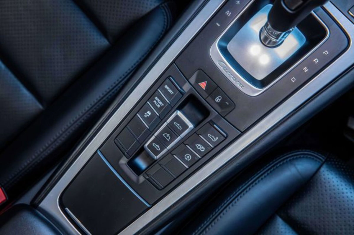Porsche 911 Cabrio 3.4 Carrera 4 (13)