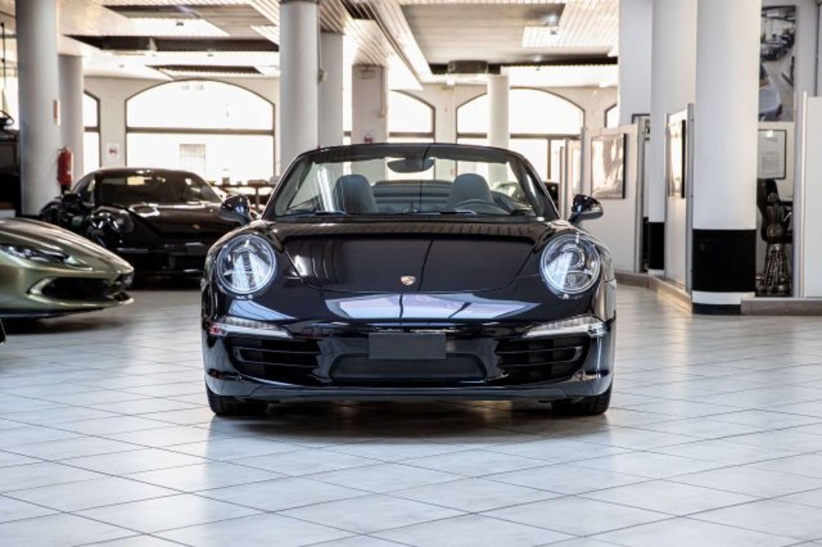 Porsche 911 Cabrio 3.4 Carrera 4 (2)