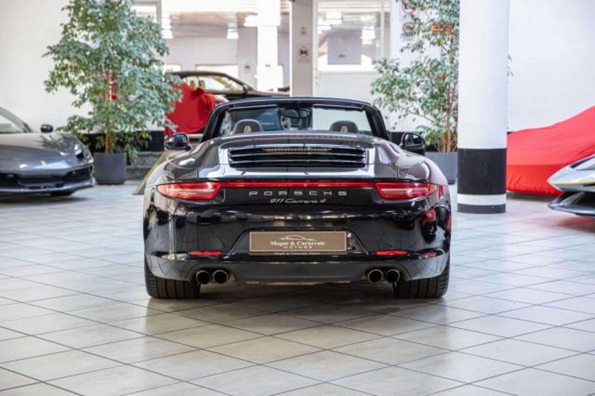 Porsche 911 Cabrio 3.4 Carrera 4 (6)