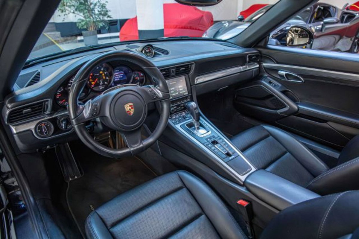 Porsche 911 Cabrio 3.4 Carrera 4 (9)